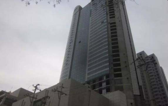山西首个商务五星级酒店烂尾 曾梦想成为第一高楼，如今只剩未竟的繁华